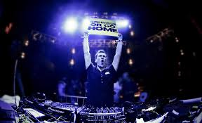 Hardwell Performing