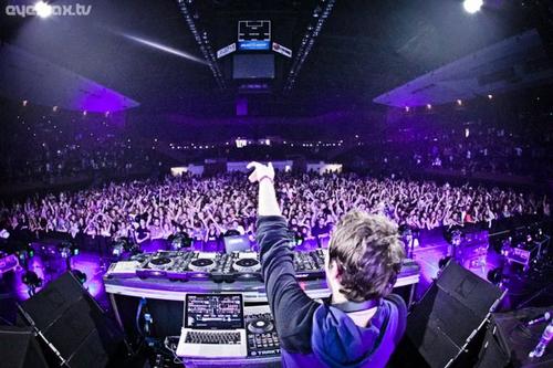 Porter Robinson Live England