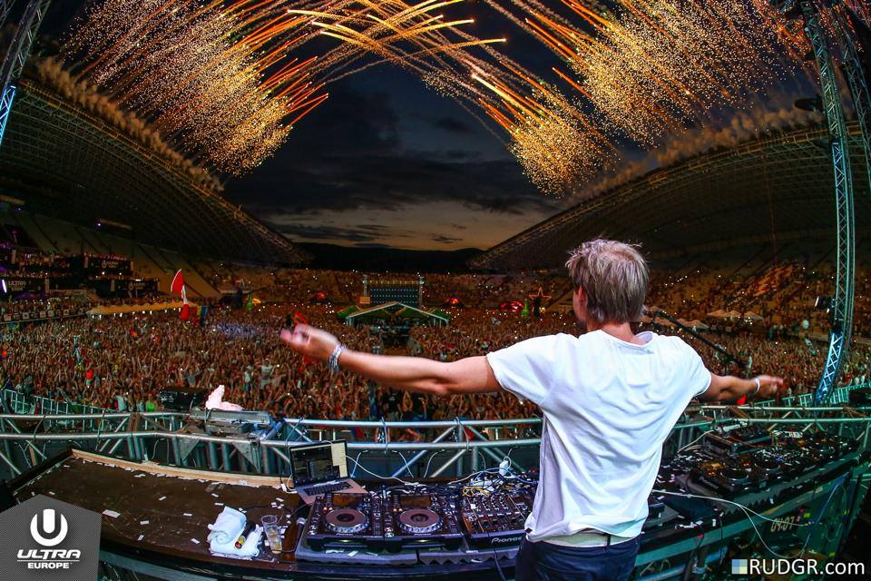 armin van buuren ultra music festival