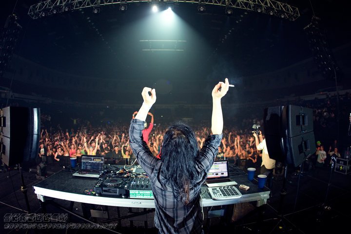 skrillex tour