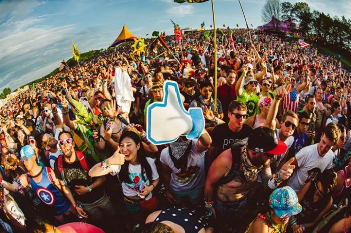 20 More Awesome Music Festival Totems From 2014