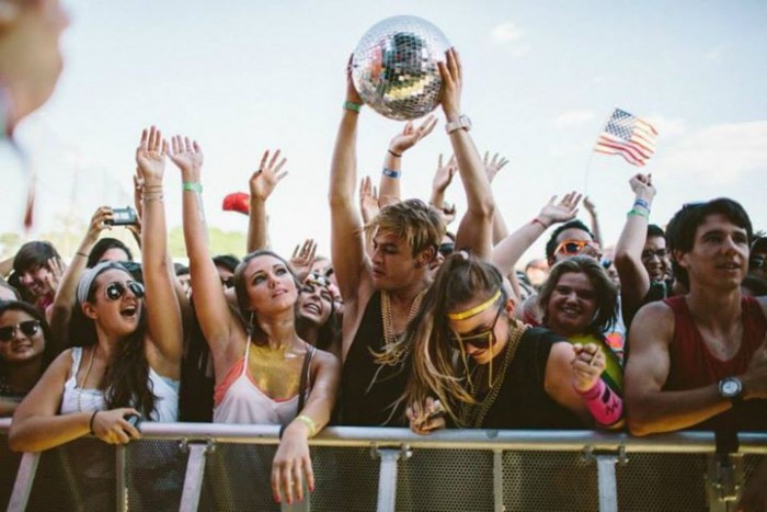 music festival crowd shots