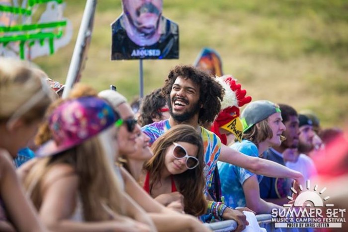 music festival crowd shots