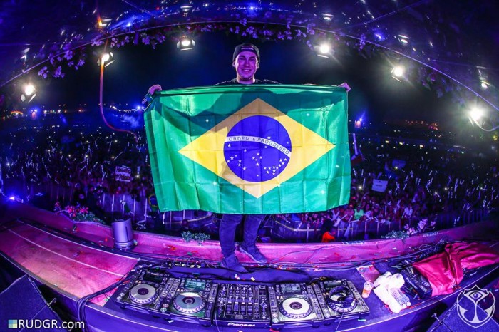 5 Awe-Inspiring Shots from Tomorrowland Brasil 2015