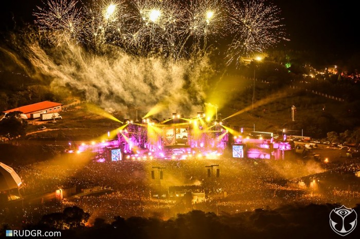 5 Awe-Inspiring Shots from Tomorrowland Brasil 2015