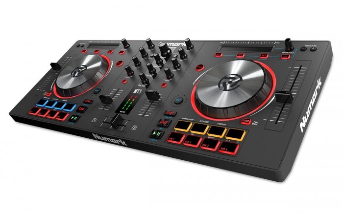 DJ Gear Review: 5 Hardware Options for the Perfect Live Performance