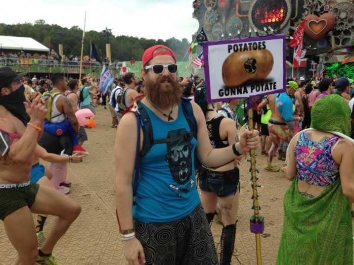 30 Hilariously Epic TomorrowWorld Totems