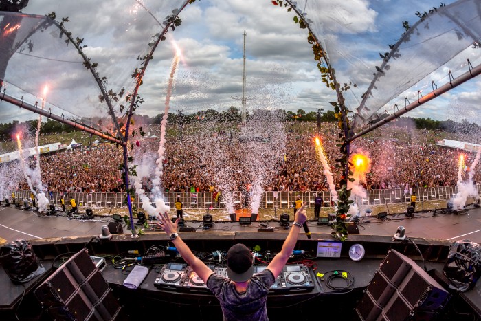 EDC 2015 Year in Review: The Best of Electric Daisy Carnival Around The World