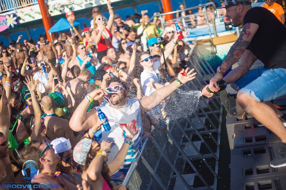 Let loose on The Groove Cruise