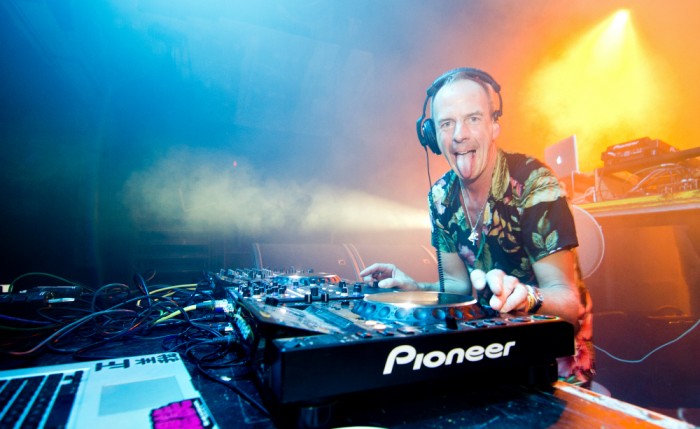 Fatboy Slim drops the mic from Disque Attack.