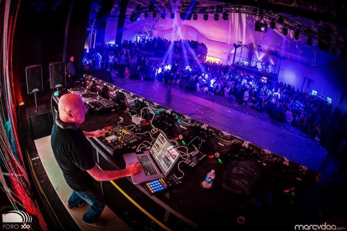 Danny Tenaglia performing live