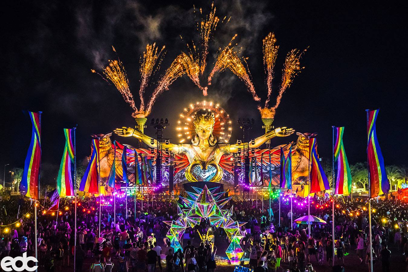 These Electric, Beautiful Photographs From EDC Orlando Are Hypnotizing
