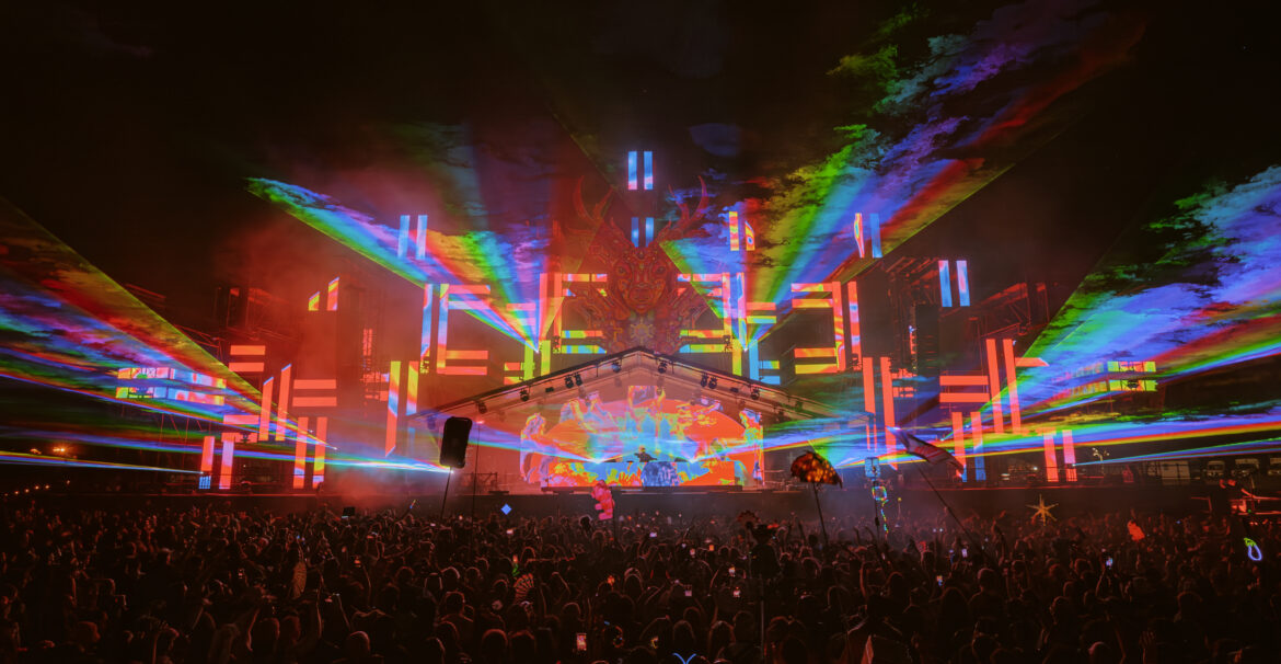photo credit Julian Bajsel @JBAJSEL